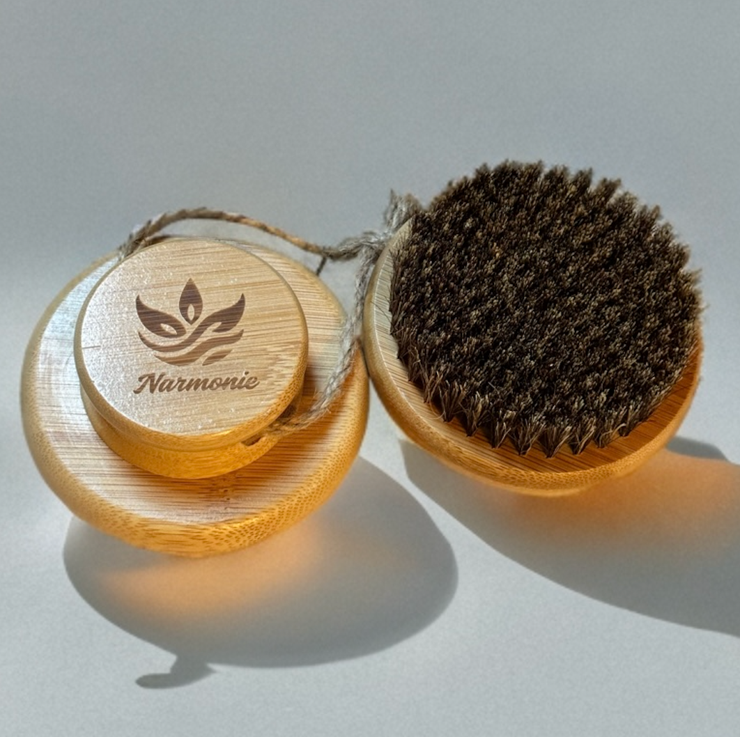 Mild exfoliating Brush